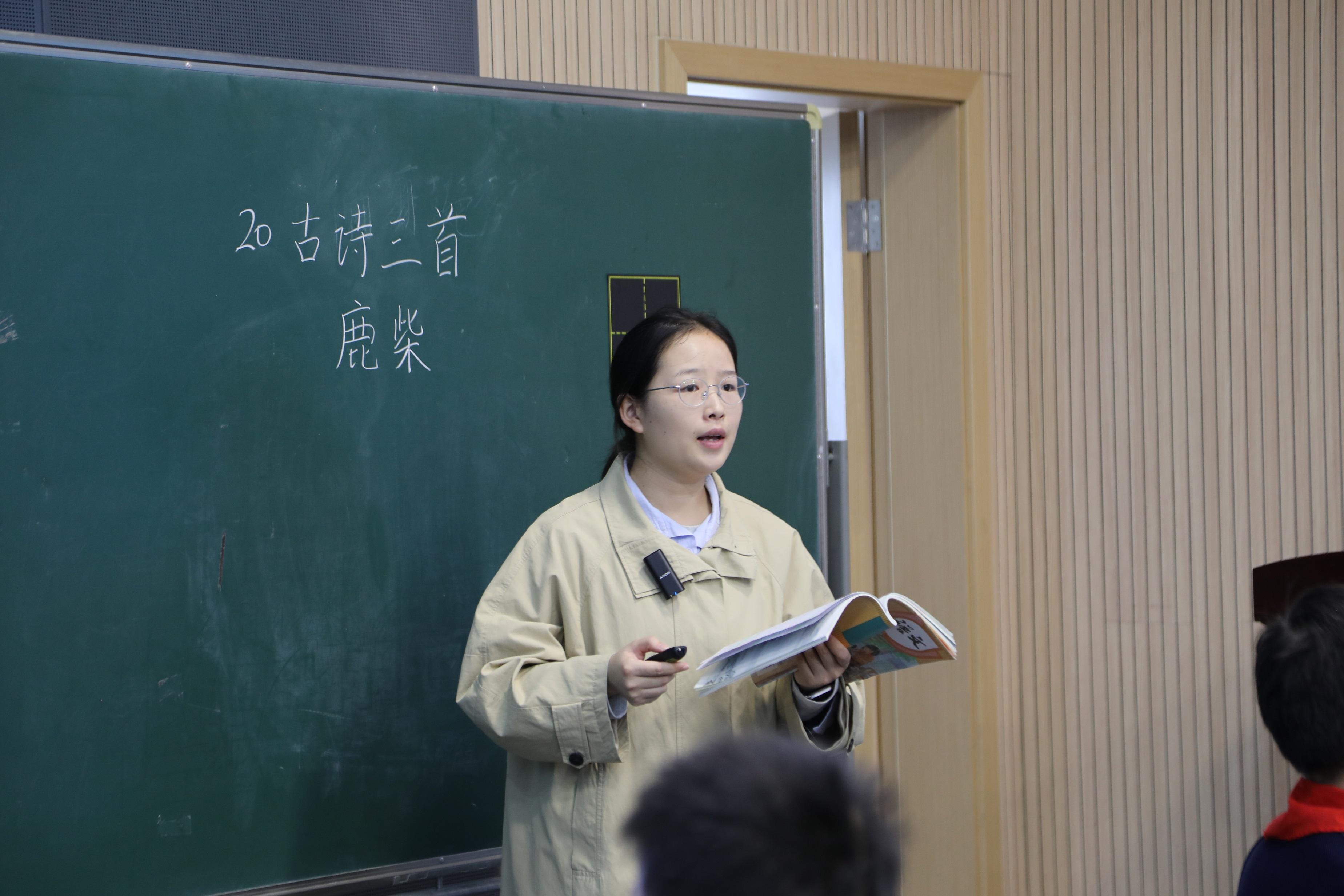 5aeb8e09-4636-4e52-a2d1-2185bd624eec.jpg